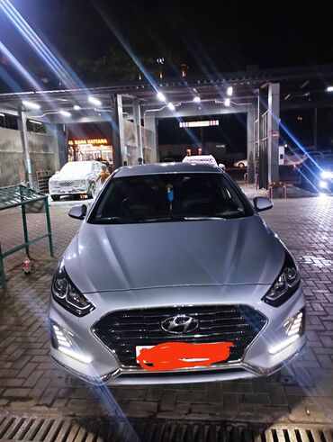 Hyundai: Hyundai Sonata: 2 л, Автомат, Газ, Седан