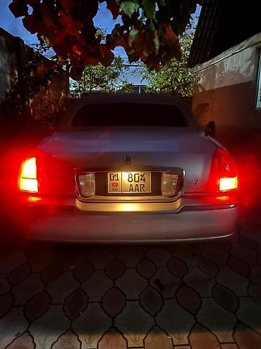 ветродуй для машины: Lincoln Town Car: 2006 г., Автомат, Бензин, Лимузин — 3