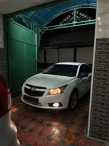 зарядка аккумулятора бишкек цена: Chevrolet Cruze: 2010 г., 1.8 л, Механика, Бензин, Седан