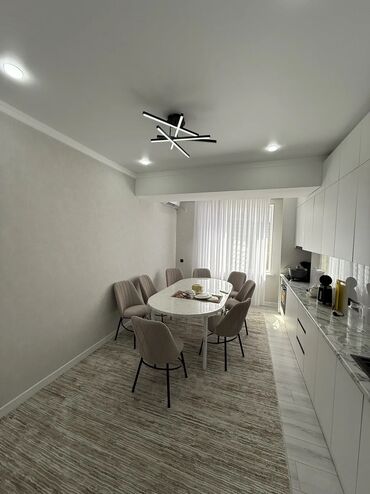 дом асанбай: 3 комнаты, 93 м², Элитка, 2 этаж, Дизайнерский ремонт