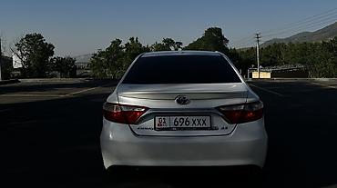 corolla 2018: Toyota Camry: 2017 г., 2.5 л, Автомат, Гибрид, Седан — 4