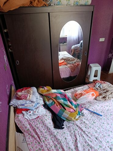 Kupe, 2 qapılı Düz dolab, Şifonyer
