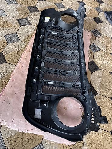 Решетки радиатора: Решетка радиатора Ford 2021 г., Новый, Оригинал — 8