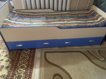�������������� �� �� ���������� в Кыргызстан | ДЕТСКИЕ КРОВАТИ: Продаю детскую кровать с двумя выкатными ящиками! Размер 170*70/