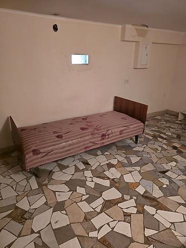 пш метр: 20 м², Жарым -жартылай эмереги бар — 3