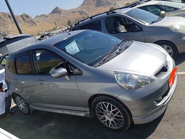 авто с последующим выкупом бишкек фит: Honda Fit: 2003 г., 1.5 л, Автомат, Бензин, Хетчбек
