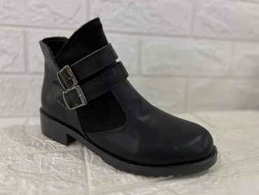 Čizme: 36 do 41
2850

din.
Extra kvalitet — 15