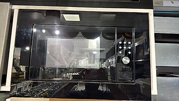 pelet sobası: LANOVA quraşdırılan mikrodalğalı soba - İnteryerə uyğun şüşə ön panel — 1
