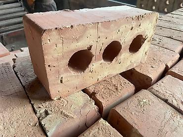 90: Пустотелый, дырчатый, Жженый кирпич, Полублок, 250×120×90 — 2