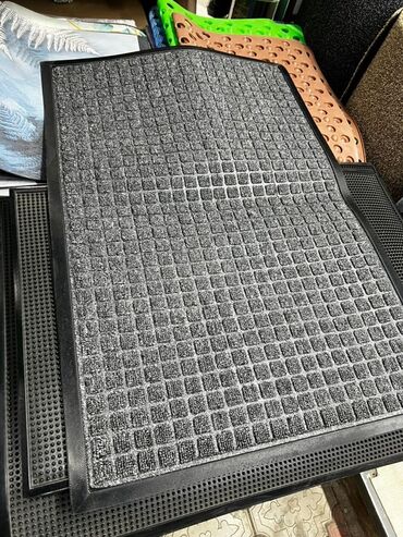 пушистый коврик: Эшик астындагы килем Ички, Тик бурчтук, түсү - Боз lalafo.kg да пушистый коврик: Эшик астындагы килем Ички, Тик бурчтук, түсү - Боз