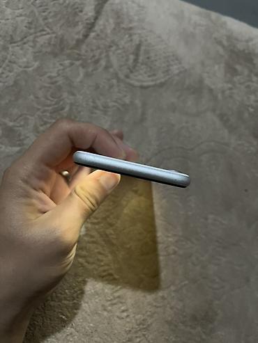 i̇phone barter: IPhone SE 2020, 64 GB, Ağ, Barmaq izi — 6