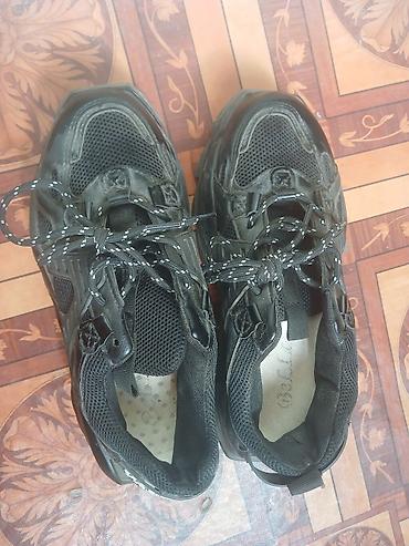 Кроссовки и спортивная обувь: Qara rəngli unisex idman ayaqqabısı - Nəfəsalan şəbəkə (mesh) üst — 1