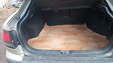 Другие автомобили: Легковой автомобиль седан с аэродинамическим спойлером на крышке — 6