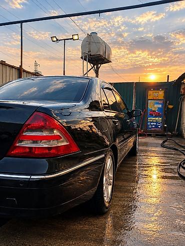 salon 06: Mercedes-Benz C-Class: 2.2 l | 2002 il Sedan — 7