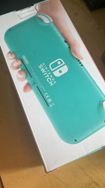 Nintendo Switch: Nintendo switch light blue kutuda