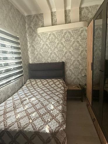 luks home: 28 May metrosunun yaxınlığı, Dillər Universitetinin yanında, köhnə — 1