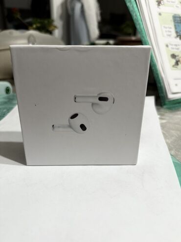 чип node или airoha: Apple AirPods (3-го поколения) с футляром MagSafe Комплект: -
