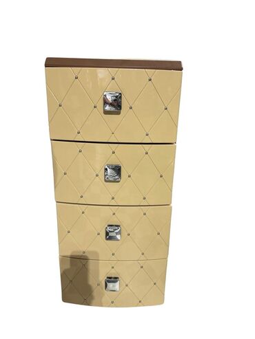 Komodlar: Yeni, Güzgüsüz — 20