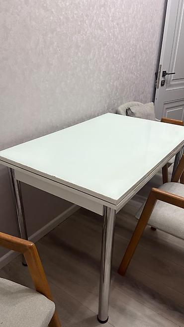 Digər mebel: Mətbəx masası satılır 70₼. Ünvan:Neftçilər &Rumi — 1