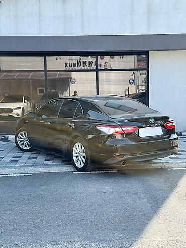 Toyota: Toyota Camry: 2019 г., 2.5 л, Гибрид — 7
