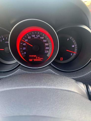 kia bongo: Kia Cerato: 1.6 l | 2011 il Sedan — 3