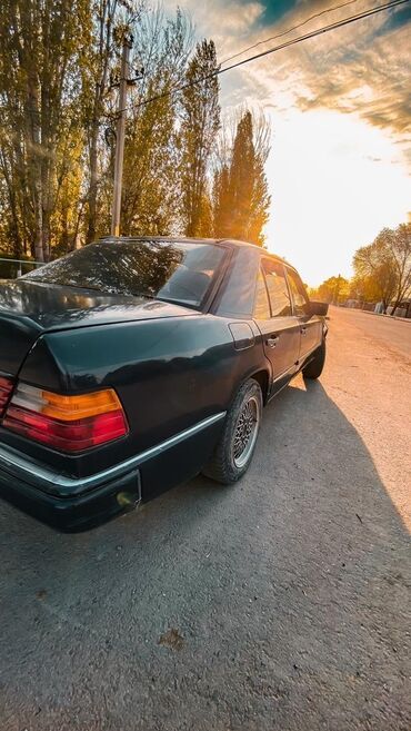продажа авто в бишкеке и по всему кыргызстану: Mercedes-Benz W124: 1985 г., 2 л, Механика, Бензин, Седан