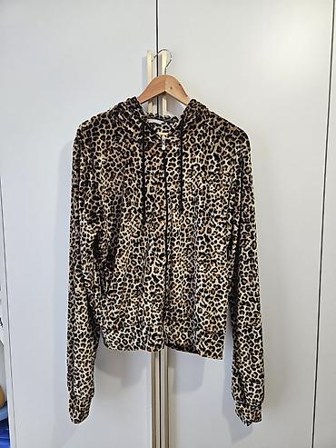Leopar naxışlı kapüşonlu hırka/sviter, az istifade olunub. - Brend