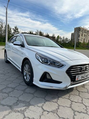 subaru legacy автомобиль: Hyundai Sonata: 2017 г., 2 л, Типтроник, Газ, Седан