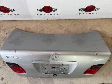 Другие автозапчасти: Знак аварийной остановки Mercedes-Benz E-CLASS W210 M104 3.2 1997