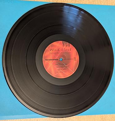 floyd: Альбом Pink Floyd - Delicate Sound Of Thunder 2LP (двойной). Издание — 5