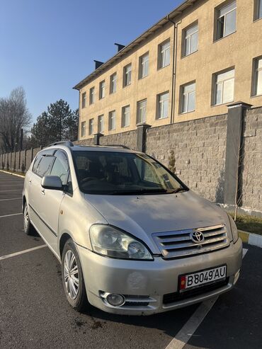 Toyota: Toyota Ipsum: 2003 г., 2.4 л, Типтроник, Газ, Минивэн