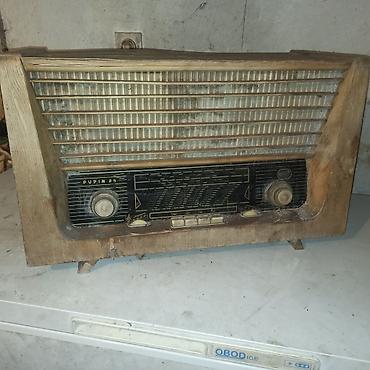 Stari uređaji: Vintage radio aparat Pupin P5 - Model: Pupin P5 (lampni radio) - — 2