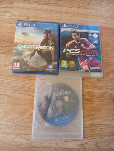 playstation 4 diskləri: Ps4 oyun diskleri Pes15 - 15azn Ghost recon - 20 azn Spiderman - 15