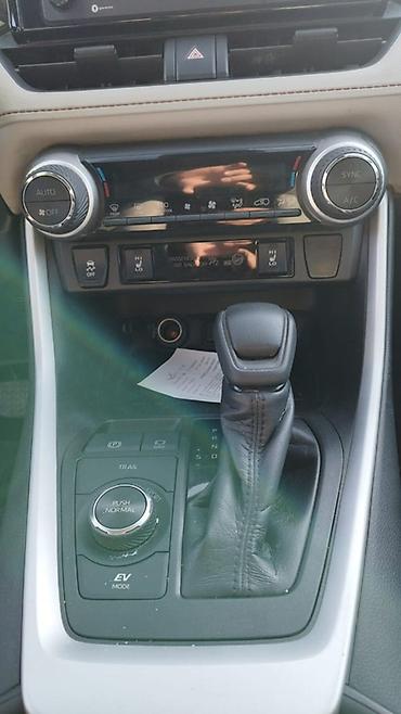 5: Toyota RAV4: 2021 г., 2.5 л, Автомат, Гибрид, Кроссовер — 5