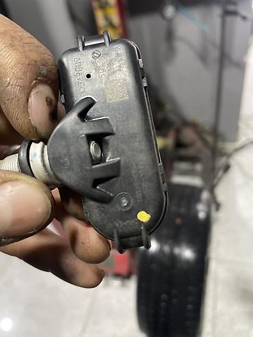 mopet elektrik: TPMS (Təkərlərin Təzyiqinə Nəzarət Sistemi) sensorlarının — 3