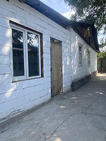 модулный домик: Продаётся жилой дом с двором и сараем. Характеристики: - одноэтажный — 6