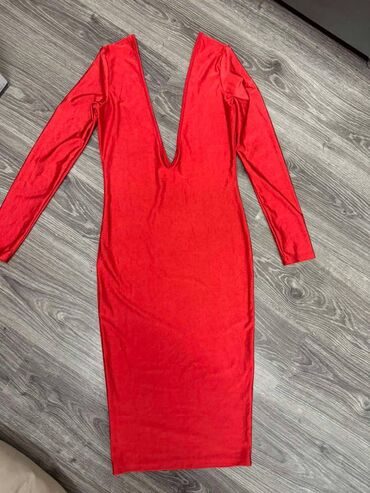 modeli dugih haljina: Nova crvena tegljiva haljina H&M. Veličina je M ali može i za L