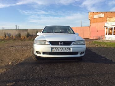 kredit avtomobil: Opel Vectra: 1.8 l | 2000 il | 25000 km Sedan