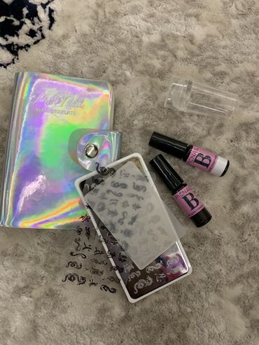 Инструменты и тележки для инструментов: Набор для маникюра и подготовки ногтей Состав: - Жидкость LONSTIN — 11