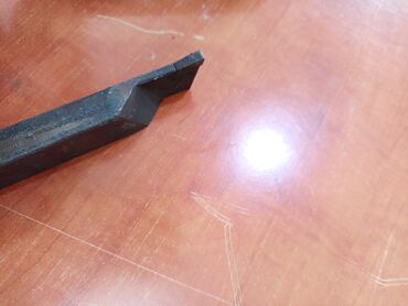 катушки для проволоки: Rezeslər . 14 ədəddir və əldədir . Torna üçün kəsici alətlər dəsti -