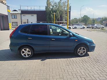 almera: Nissan Almera Tino: 2001 г., 1.8 л, Механика, Бензин, Хэтчбэк — 2