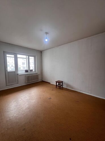 сдаётся квартира пишпек: 1 комната, 34 м², 105 серия, 4 этаж, Старый ремонт