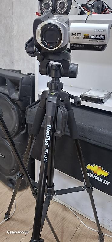 sony 2500 video camera: NeePho NP-8820 üçayaqlı tripod + Sony Handycam videokamera dəsti — 1