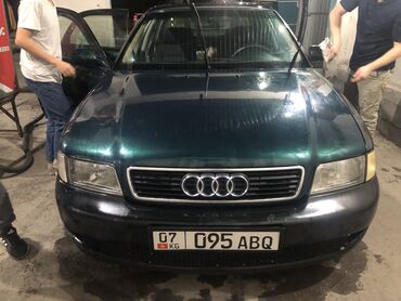 насос на ауди: Audi A4: 1995 г., 1.8 л, Механика, Бензин, Седан