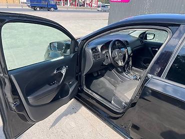 машина для пола: Volkswagen Polo: 2012 г., Бензин, Седан — 7