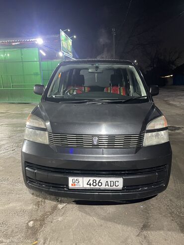 таота дует: Toyota Voxy: 2003 г., 2 л, Автомат, Бензин, Вэн/Минивэн