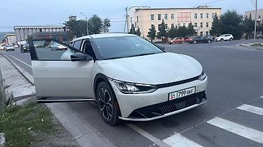 geely электромобиль: Kia EV6: 2022 г., Автомат, Электромобиль, Кроссовер — 1