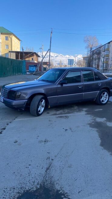 гитара мерседес: Mercedes-Benz E-Class: 1993 г., 2.2 л, Механика, Бензин, Седан