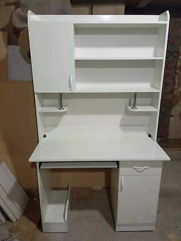 Компьютерные столы: Компьютерный стол, Новый, С полками — 6