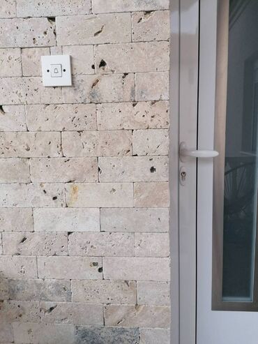 Cigla, kamen: Prirodni kamen. Prodajem prirodni DEKORATIVNI kamen . Potrebna — 4